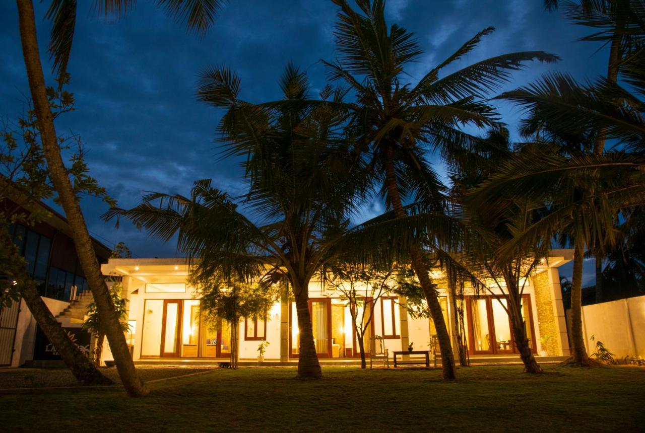 Hiru Lagoon نيجومبو المظهر الخارجي الصورة